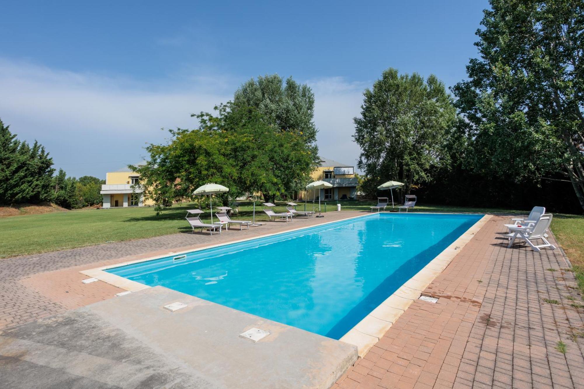 Eurhotel Fontevivo Exterior photo